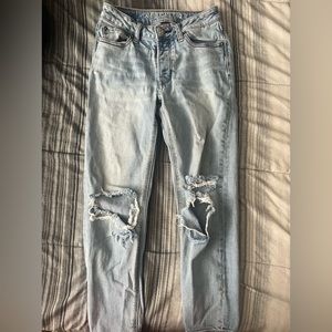 American eagle mom jeans